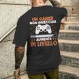 Video Gioco Un Gamer Non Invecchia Aumenta Di Livello T-shirt da uomo con stampa posteriore Regalos para él