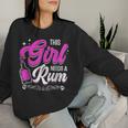 Dieses Mädchen Needs A Rum Saufen Rums Trinken Rum Sweatshirt Frauen Geschenke für Sie