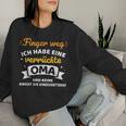 Finger Weg Habe Eineerrückte Oma Saying For Grandson Sweatshirt Frauen Geschenke für Sie