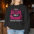 Donna Sono Una Mamma E Neurologo Niente Mi Spaventa Divertente Neurologia Con Collo A Women Sweatshirt Regalos divertidos