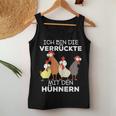 Ich Bin Dieerrückte Mit Den Chickens Tank Top Frauen Lustige Geschenke