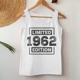 62 Cumpleaños Hombres 62 Años Retro Es Nacidos En 1962 Camiseta sin mangas para mujer Regalos divertidos