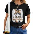 Friends Giving 2024 Thanksgiving Friendsgiving Messy Bun Women T-shirt