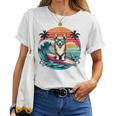 Surfing Welsh Corgi Retro Sunset Hombres Es Niños Perros Amante Camiseta de mujer
