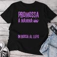 Donna Futura Mamma 2025 Loading Mamma In Attesa Promossa A Mamma Con Collo A Maglietta da donna Regalos divertidos
