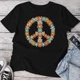 Hippie Peace Sign Groovy Flower 60S 70S Retro Outfit Women T-shirt Unique Gifts