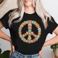 Hippie Peace Sign Groovy Flower 60S 70S Retro Outfit Women T-shirt Gifts for Her