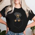 Lindo Perro Salchicha En El Bolsillo Dueño De Un Perro Cuello Camiseta de mujer Regalos para ella