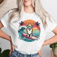Surfing Welsh Corgi Retro Sunset Hombres Es Niños Perros Amante Camiseta de mujer Regalos para ella