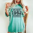 62° Compleanno Uomini 62 Anno Retro Donne Nati Nel 1962 T-shirt comoda oversize da donna Chalky Mint