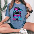Messy Bun Pink Or Blue Auntie Loves You Gender Reveal Women's Oversized Comfort T-shirt Blue Jean