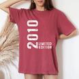 13Th Birthday Boy Girl 13 Years Oldintage 2010 T-shirt comoda oversize da donna Crimson