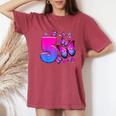 Compleanno Ragazza 5 Anni Farfalla Numero 5 T-shirt comoda oversize da donna Crimson