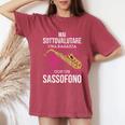 Donne Regalo Mai Sottovalutare Una Ragazza Con Un Sassofono T-shirt comoda oversize da donna Crimson