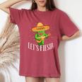 Let's Fiesta Cactus Sombrero Cappello Messicano Party Outfit T-shirt comoda oversize da donna Crimson