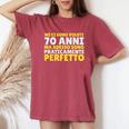 Sarcastico Buon Compleanno 70 Anni Regalo Uomo Donna Nonno T-shirt comoda oversize da donna Crimson
