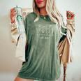 Promoted To Grandma 2025 Pregnancy Floral New Grandma 2025 Women's Oversized Comfort T-Shirt Moss