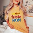 Da Donna Con Scritta Wonder Mama Idea Regalo Per Mamma T-shirt comoda oversize da donna Mustard