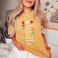 Soy Maestra De Español Spanish Teacher Bilingual Teacher Women's Oversized Comfort T-Shirt Mustard