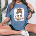 Friends Giving 2024 Thanksgiving Friendsgiving Messy Bun Women's Oversized Comfort T-Shirt Blue Jean