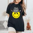 Lindo Western Country Cowgirl Sombrero Estrella Amarillo Sonrisa Cara Chica Cuello Camiseta extragrande cómoda para mujer Black