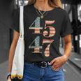 45 47 Trump 2024 Soporte De Banderaintage Trump 45 47 Hombres Es Camiseta unisex Regalos para ella