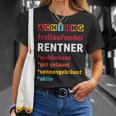 Achtung Freilaufender Rentner Pension Pension T-Shirt Geschenke für Sie