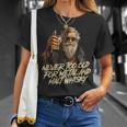 Never Too Old For Metal And Malt Whisky Rocker T-Shirt Geschenke für Sie