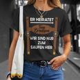 With Team Bridetigam Her Heiratet In Tracht Poltern Jga T-Shirt Geschenke für Sie