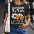 Uomo Sono Un Uomo Semplice Amo Ilerona Maglietta Regalos para ella
