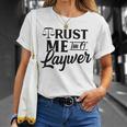 Trust Me I'm A Lawyer Laurea Avvocato Avvocato Legge Maglietta Regalos para ella