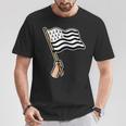 Bretagne Main Brandissant Le Drapeau Breton Gwenn Ha Du T-Shirt Cadeaux drôles