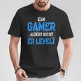 Console Player Ein Gamer Alter Nicht Er Levelt T-Shirt Lustige Geschenke