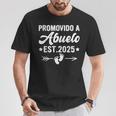 Promovido A Abuelo 2025 Abuelo Español Ascendido A Abuelo Camiseta unisex Regalos divertidos