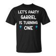 De Primer Cumpleaños Gabriel Con Nombre Niño De 1 Año Camiseta unisex