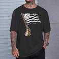 Bretagne Main Brandissant Le Drapeau Breton Gwenn Ha Du T-Shirt Cadeaux pour lui