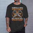 With Die Coolen Grandpas Spielen Dart Grandpa Dart Player T-Shirt Geschenke für Ihn