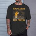 Herren Coole Opas Nehmen Sie Fotos Goldener Eleganter Stil T-Shirt Geschenke für Ihn