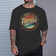 Hombre Emilio El Hombre El Mito La Leyenda Camiseta unisex Regalos para él