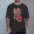 Peace Hand Sign Retro Vintage 70S 80S 90S Pop Culture T-Shirt Gifts for Him