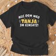 Aus Dem Weg Tanja Im Einsatz T-Shirt Geschenke für alte Männer