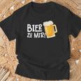 Bier Zu Mir Oktoberfest Costume Women T-Shirt Geschenke für alte Männer