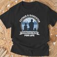 Compañeros De Pesca De Padre E Hija Papá E Hija Pescando Camiseta unisex Regalos para ancianos