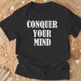 De Motivation Conquer Your Mind T-Shirt Cadeaux pour les vieillards