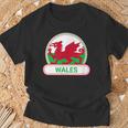 Distintivo Del Galles Con Bandiera Del Galles Baner Cymru Y Ddraig Goch Maglietta Regalos para ancianos