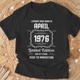 Les Légendes Sont Nées En Avril 1976 T-Shirt Cadeaux pour les vieillards