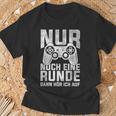 Nur Noch Eine Runde Dann Hör Ich Auf Gamer Gocker T-Shirt Geschenke für alte Männer