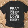 Pray Obbey Love Repeat -Ersetto Bibbia Bibbia Cristiana Maglietta Regalos para ancianos