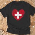 Switzerland Heart Swiss Flag Swiss Pride Camiseta unisex Regalos para ancianos
