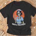 Trick Or Treatment Halloween Nurse Skeleton Ghost T-Shirt Gifts for Old Men